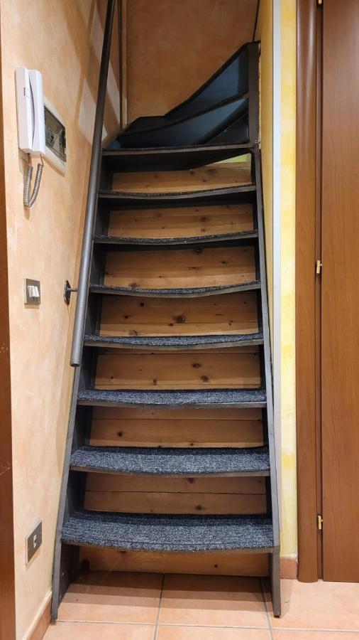 Porta Romana Small Studio Apartment Milano Exterior foto